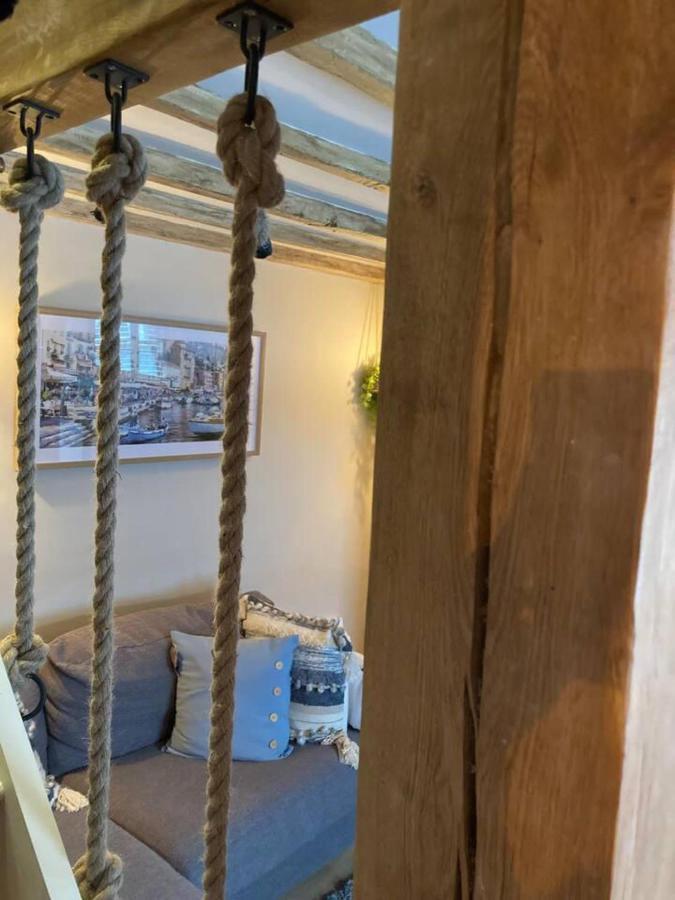 Stunning Quirky 2-Bed Cottage In New Brighton Wallasey Eksteriør billede