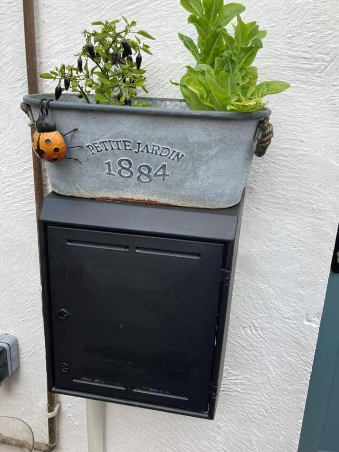 Stunning Quirky 2-Bed Cottage In New Brighton Wallasey Eksteriør billede